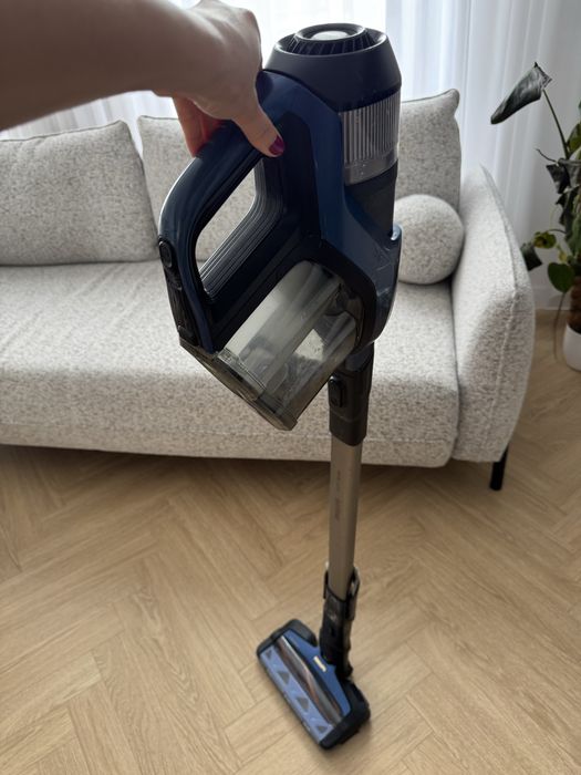 Odkurzacz pionowy PHILIPS XC8049/01
