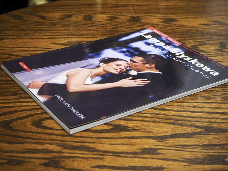 Lampa błyskowa w fotografii ślubnej Neil Van Niekerk - książka