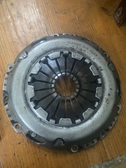 Продам диск щеплення з корзиною до форд фокус 2
