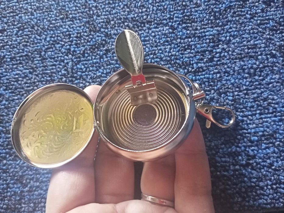 Кишенькова попільничка