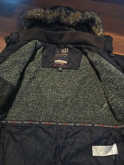 Zimowa kurtka dziecięca na 4-5 latka