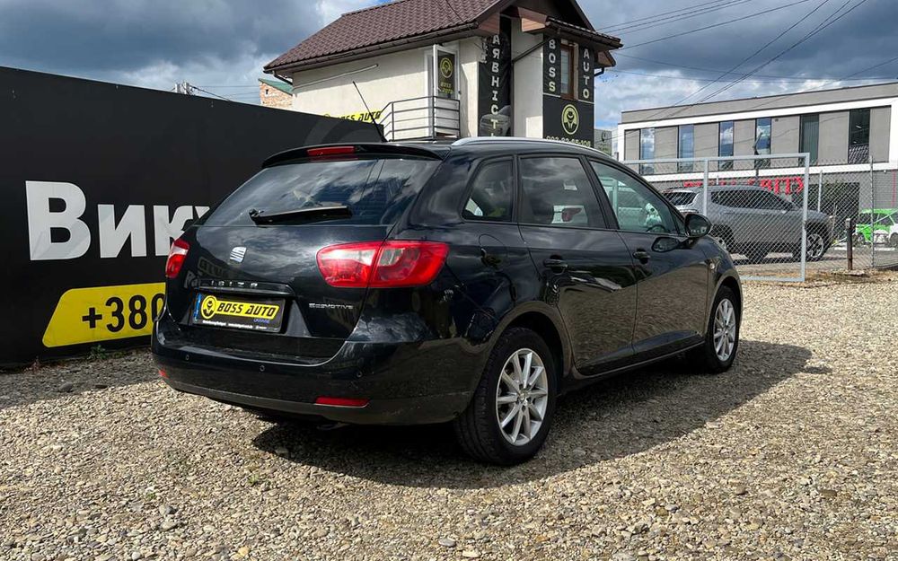 Seat Ibiza 2011 року