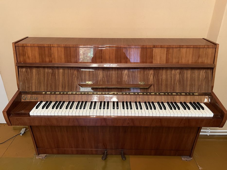 Pianino Calisia M105 z 1974 roku z oryginalnymi dokumentami Zabrze • OLX.pl