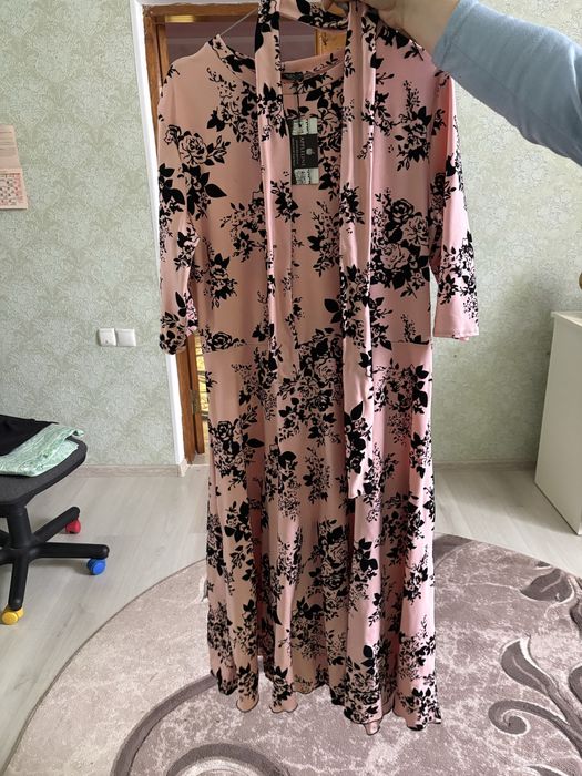 Продам нарядну сукню