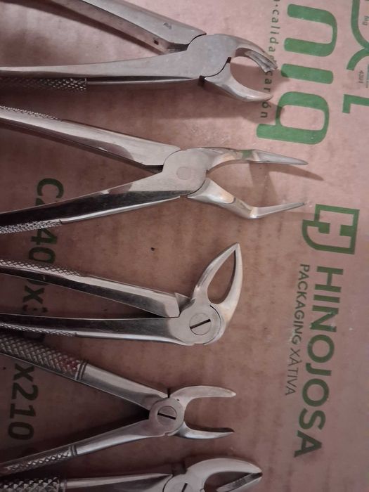 Szczypce dentystyczne medyczne nowe