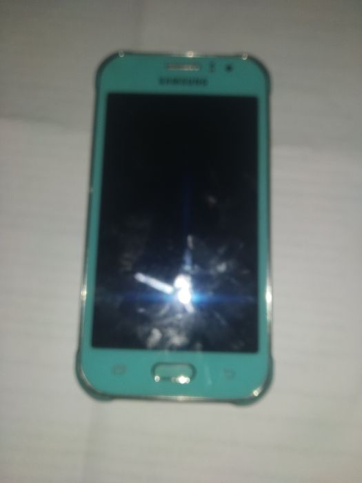 Телефони на запчастини