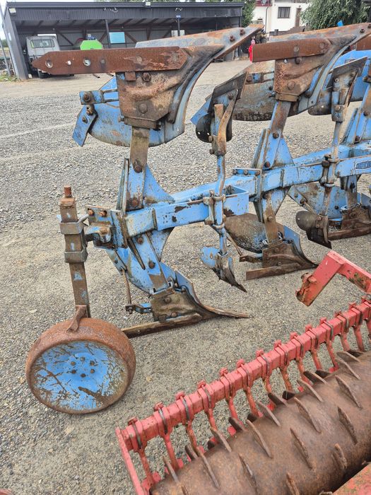 Pług obrotowy Lemken 3 skibowy