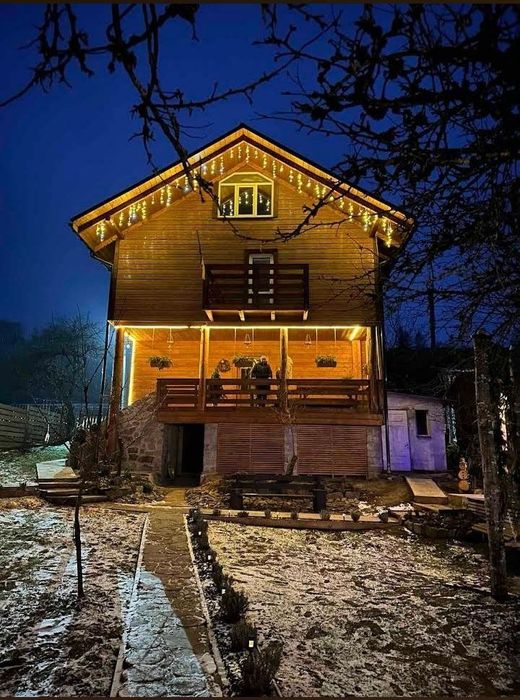 Окремий будинок.Чан .Басейн .Оренда Славське Відпочинок Карпатах.Житло