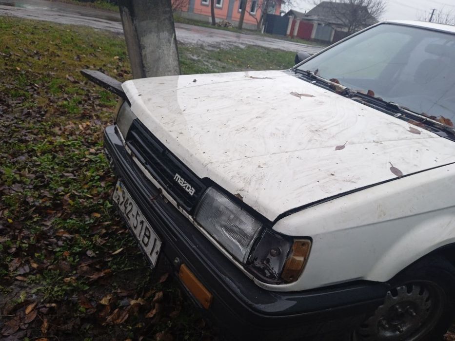 Продам Мазду 323