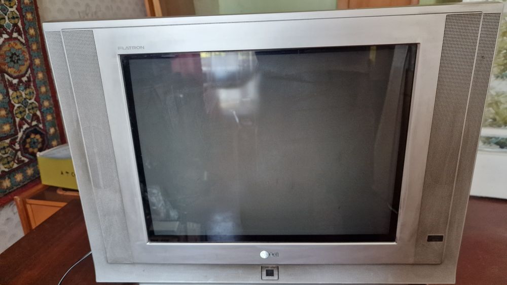 Телевізор LG 21" (54 см) FLATRON RT-21FC95RQ