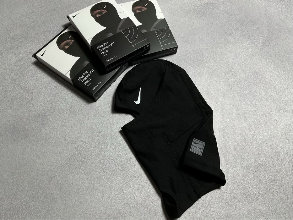 Балакалава Nike Pro Hyperwarm Therma-FIT Hood