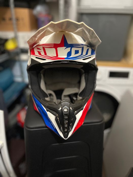 Capacete AIROH M/L