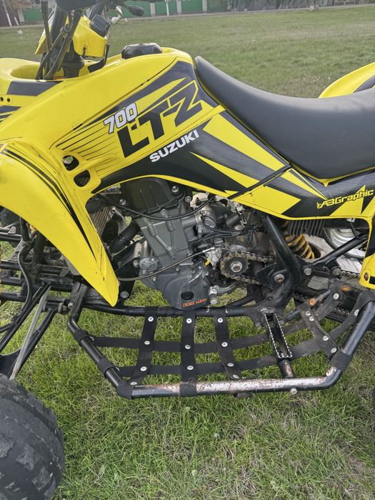 Suzuki ltz 400 2009.