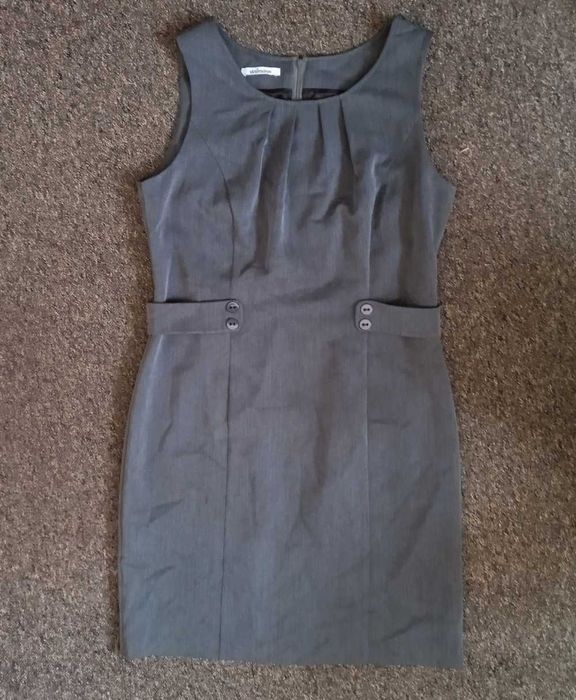 Popielata sukienka r. 46