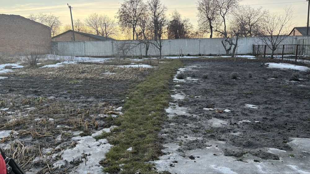 Продаж земельної ділянки  (р-н Сухий Яр)