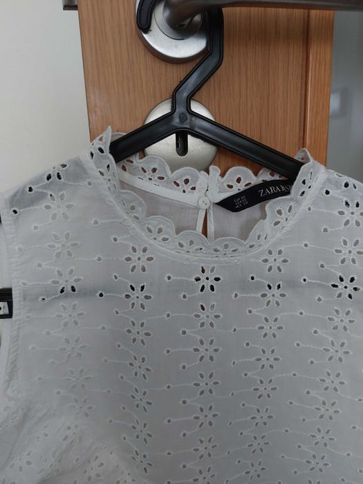 Blusa bordado inglês da Zara