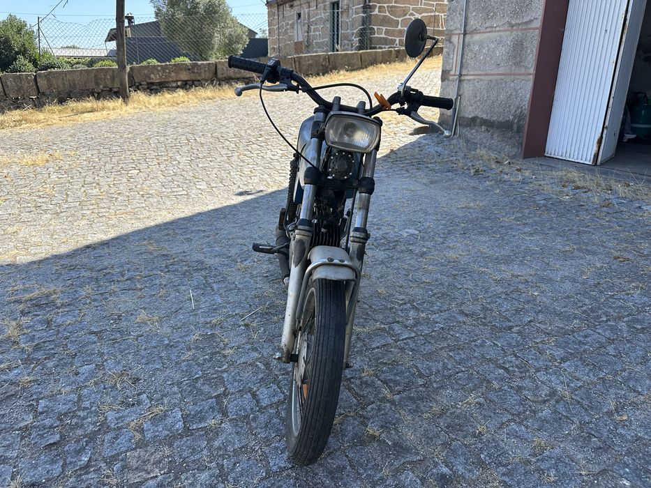 Motorizada Vilar G14 com motor Casal