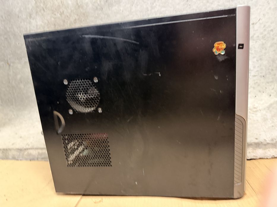 Два системні блоки Deluxe та Cooler Master на запчастини або відновлення