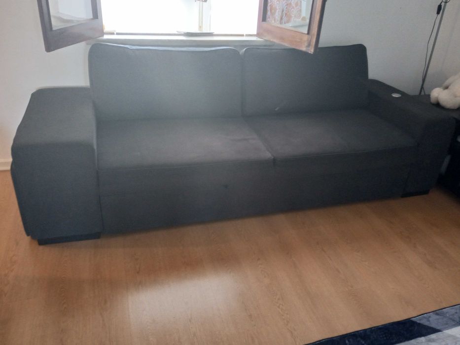Sofá cama cinzento