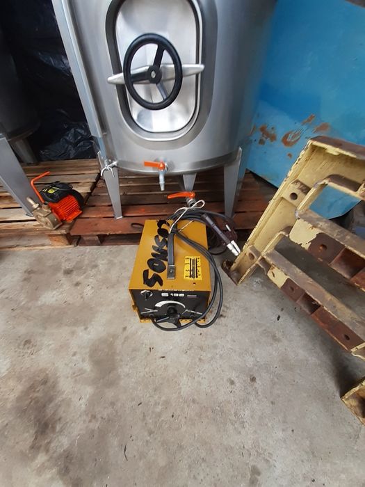 Cubas inox para vinho de 550L ,1000L e outros acessorios