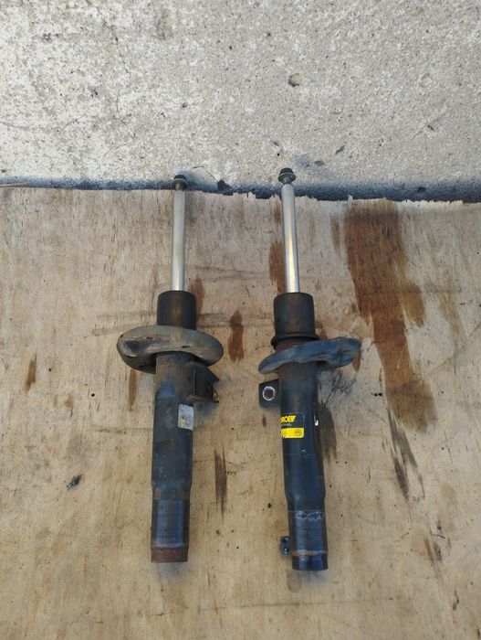 Передние стойки Skoda Octavia A5