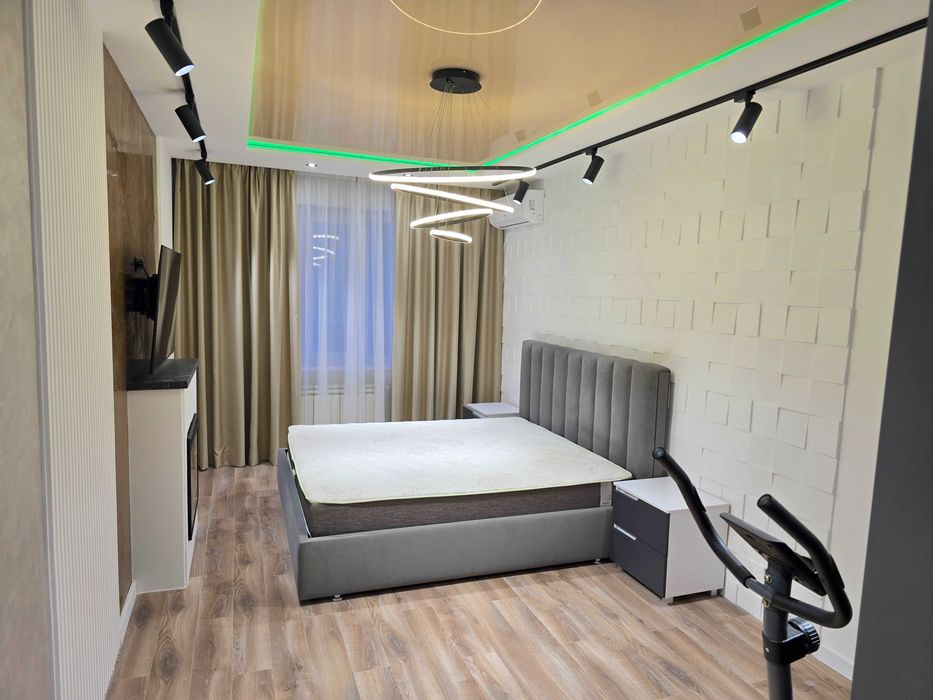 Продаж авторської 2-ї квартири у самому центрі міста, державні програми, ваучери