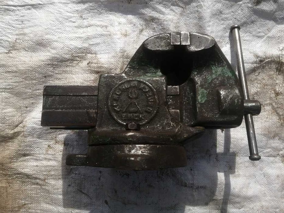 валы фуганка, ручные рубанки, тиски.