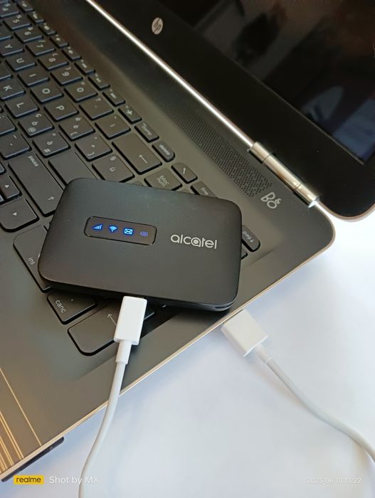 ROUTER Karta SIM LTE 4G WiFi i USB przenośny do laptopa Alcatel