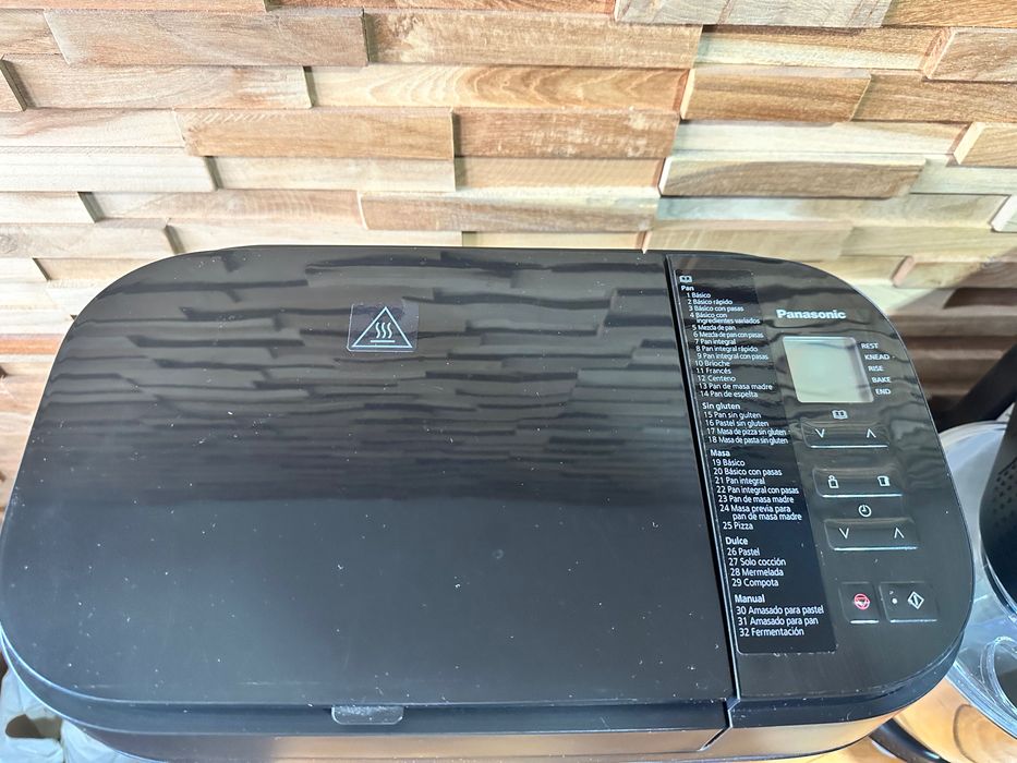 Máquina de fazer pão automática