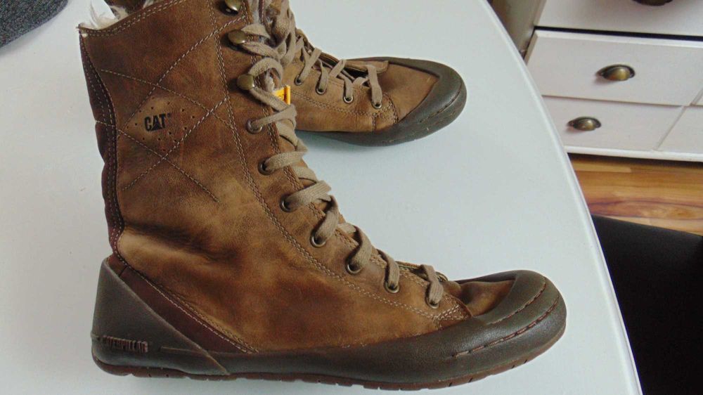 caterpillar roz uk7 eur 40 skóra ocieplane