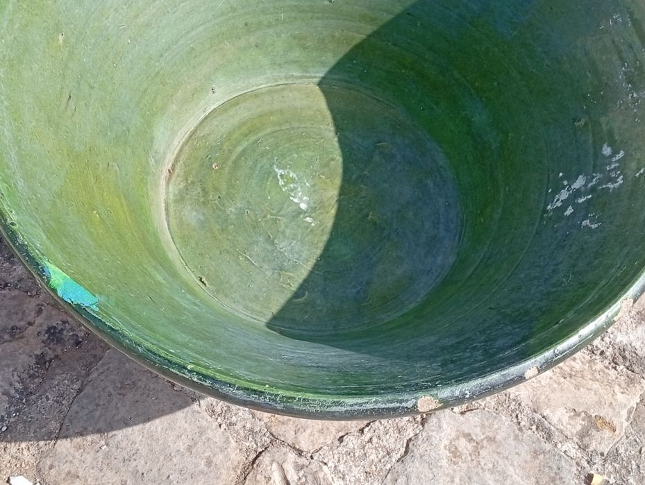 Alguidar em barro vidrado