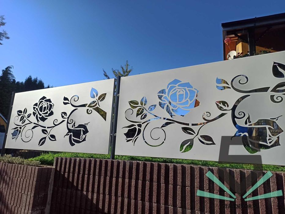 Brama przesuwna 4x1,5m wycinana laserowo, CNC,  panelowa.