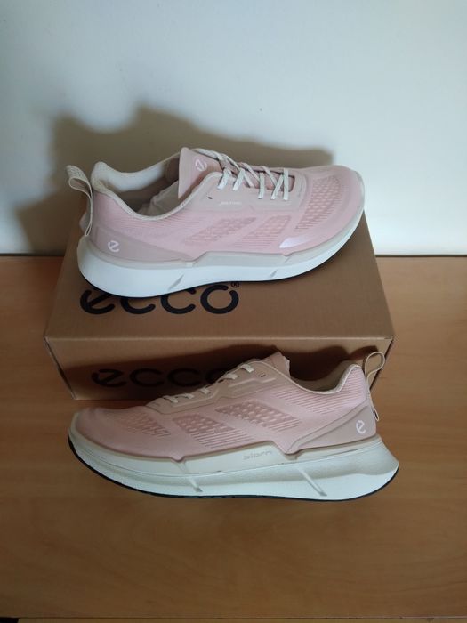 Ecco Biom 2.2  r.39 buty sportowe