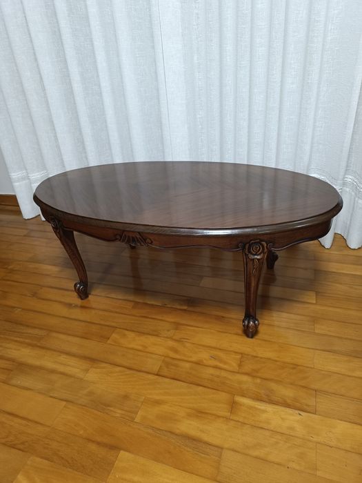 Mesa antiga de apoio ou de centro restaurada estilo Luís XV