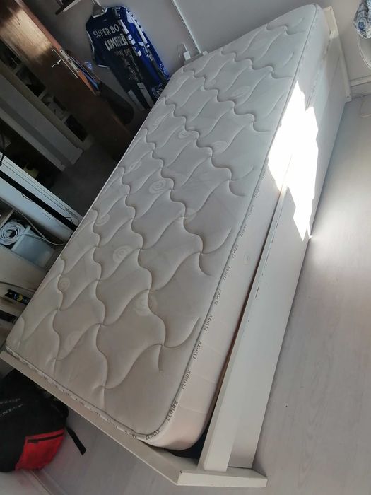 Cama de solteiro