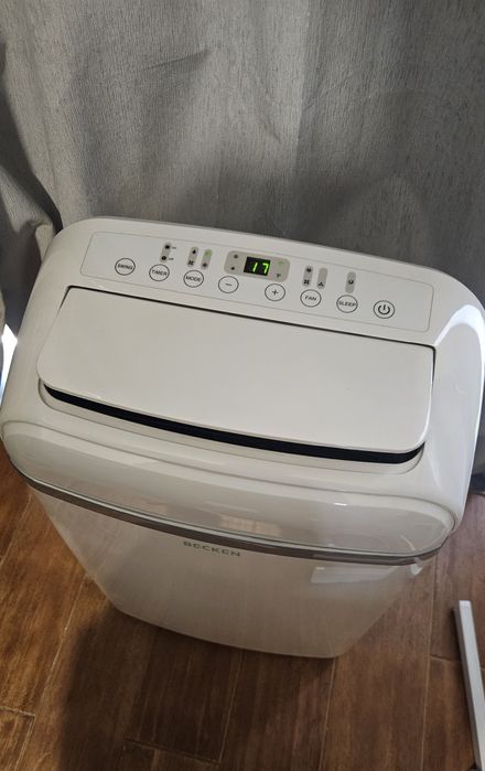 Ar Condicionado e Aquecedor Portátil BECKEN BAC4255 (23 m² - 12000 BTU