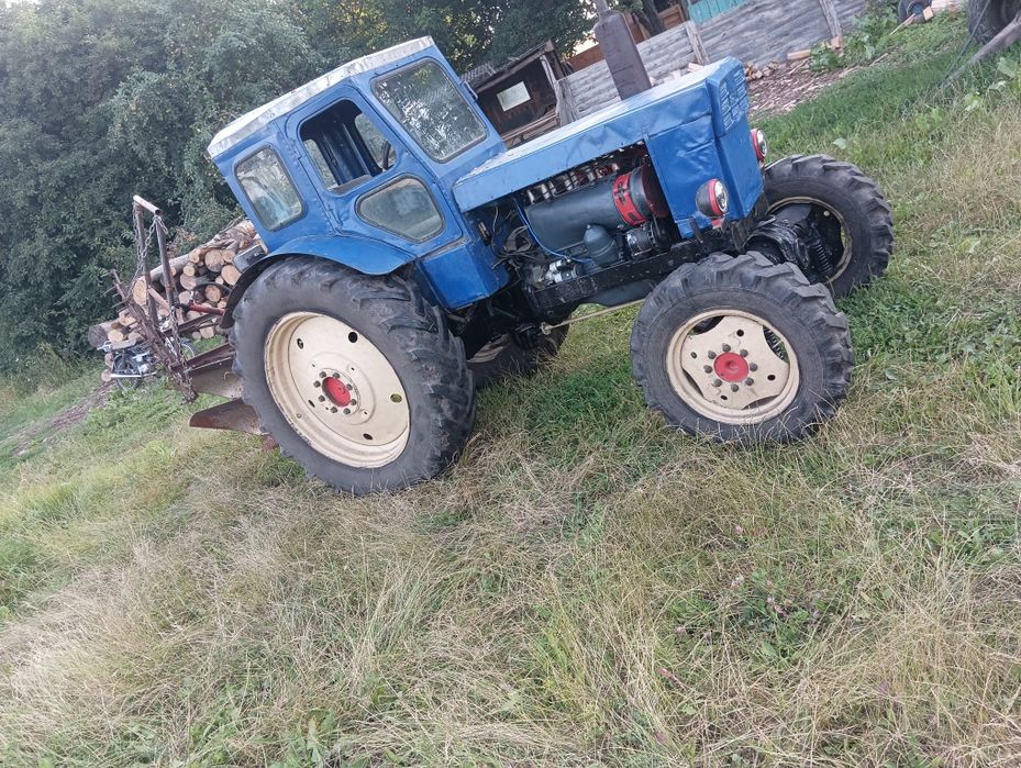 Продам трактор Т-40АМ з плугом