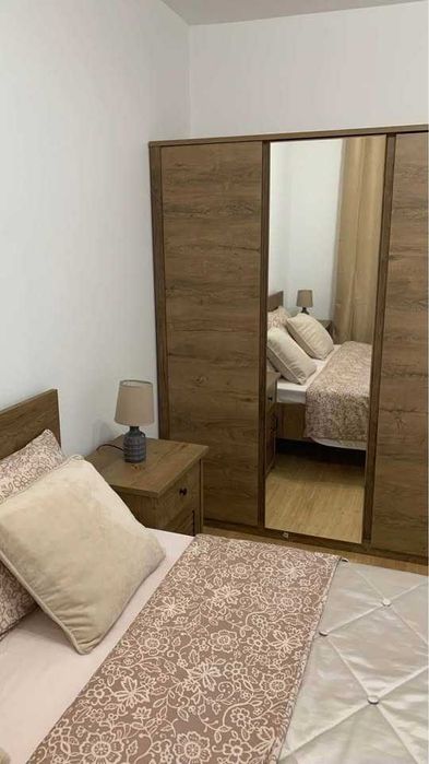 Бар Илино ВИДОВАЯ на горы-город. 30м - один из 2-х кругов с заправками