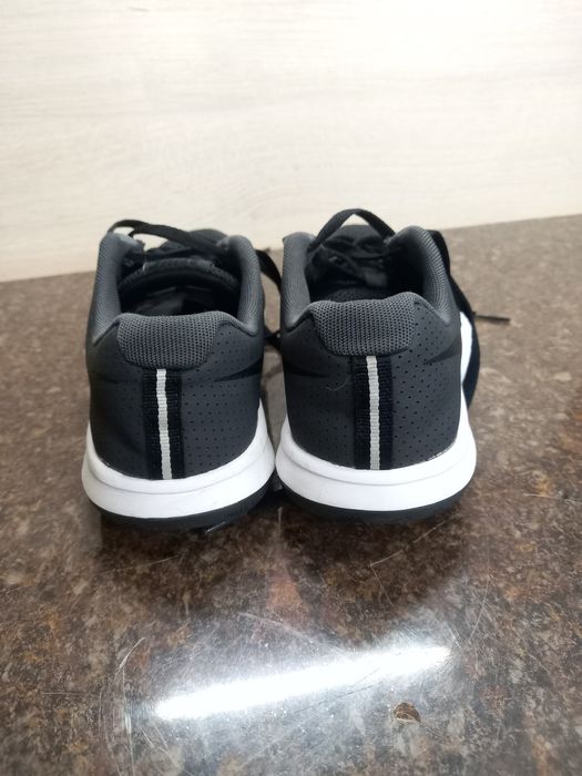 Кросівки NIKE 37,5розмір