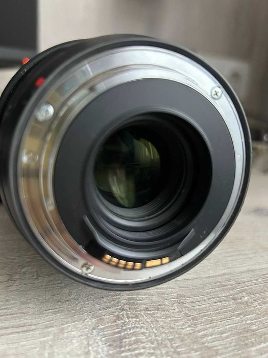 Tamron SP 90mm F/2.8 Di VC USD MACRO 1:1 для Canon