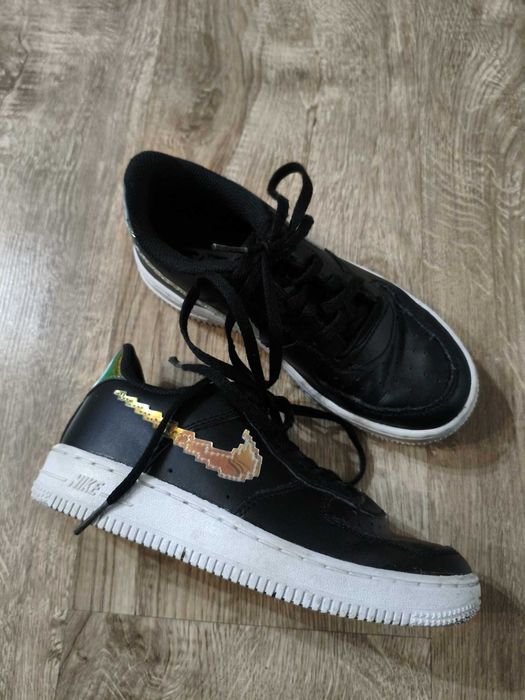 Czarne, Holograficzne Sneakersy Nike Air Force 1