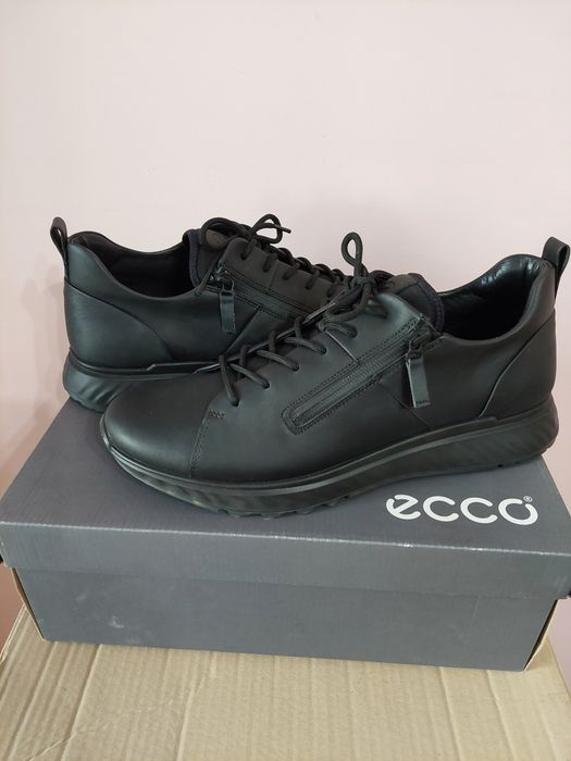 Чоловічі кросівки ECCO ST.1   45-го розміру.