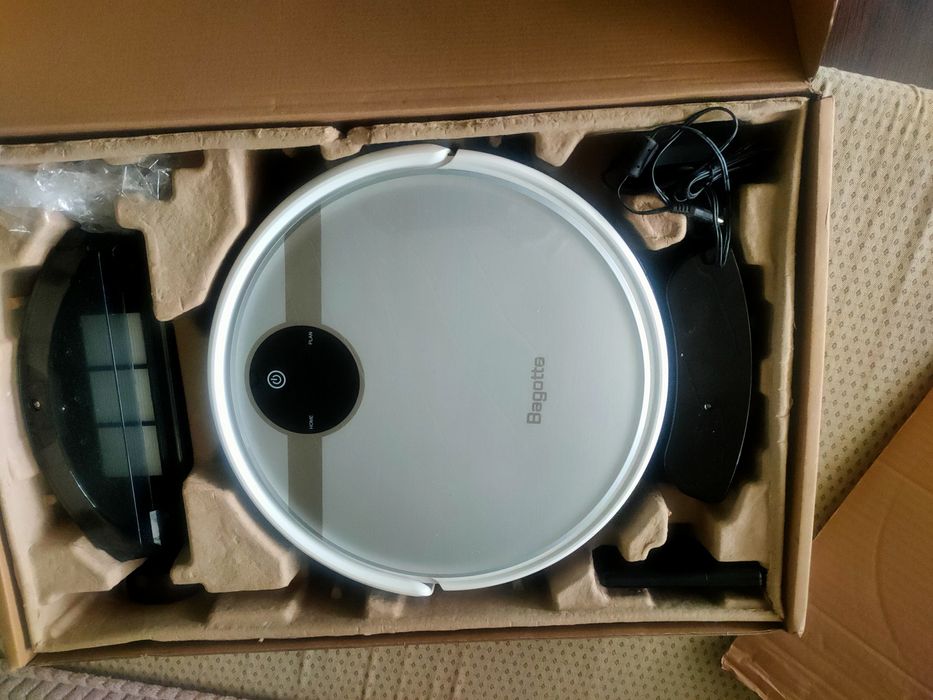 Робот пилосос робот