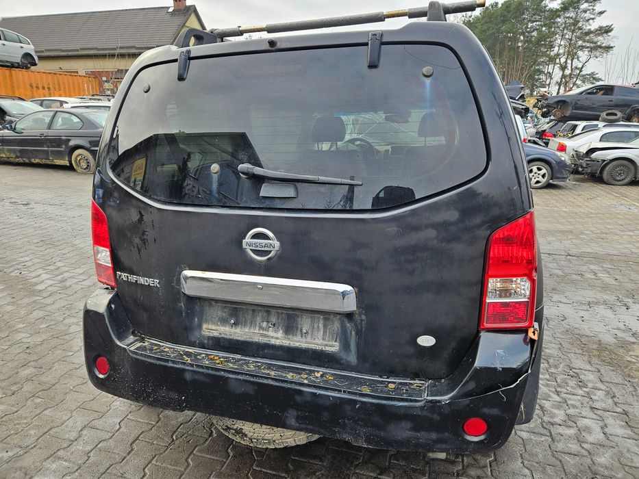 NISSAN PATHFINDER 2005 rok, 2,5 dci, Na części