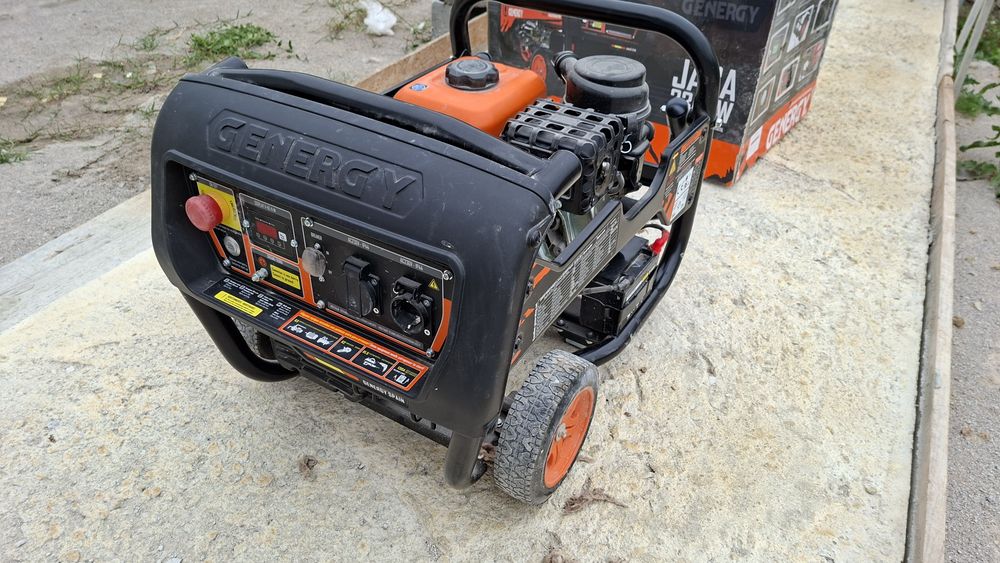 Gerador em estado novo 3300W Genergy