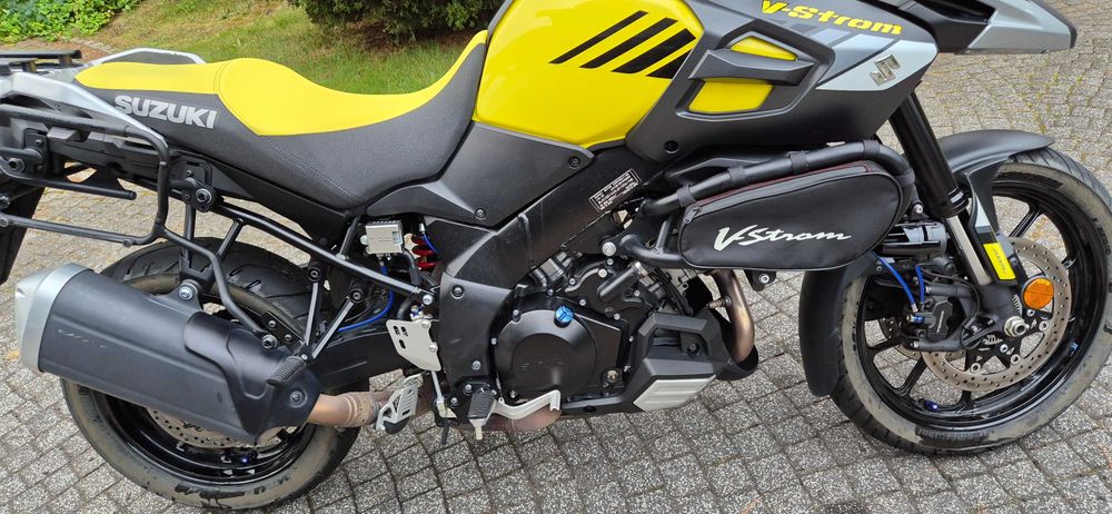 SUZUKI V STROM DL 1000, salon Polska, stan bdb, dopieszczony