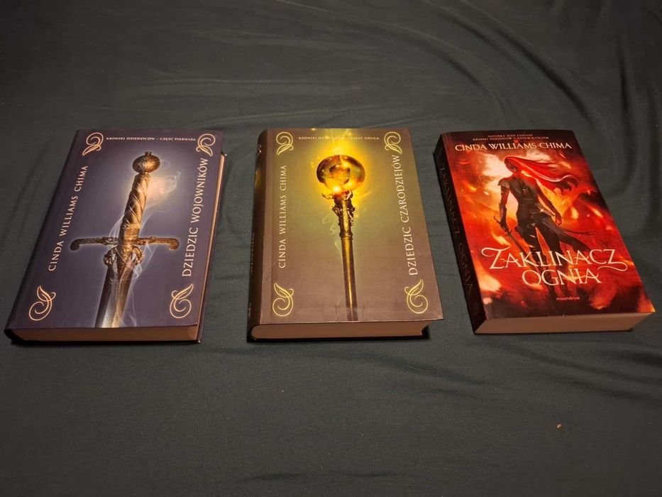 Pakiet: Zaklinacz Ognia Dziedzic czarodziejów i wojowników Cinda Chima