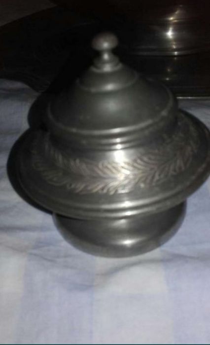 Peça em Estanho para decoração