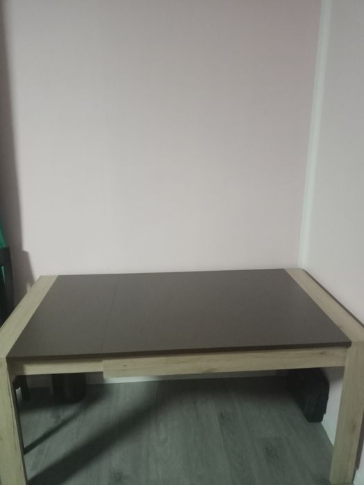 Sprzedam stół nieużywany