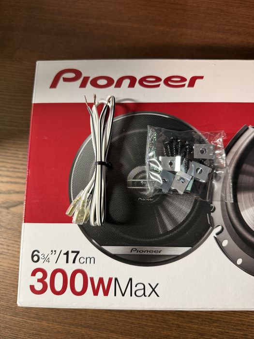Colunas Pioneer TS-G1720F